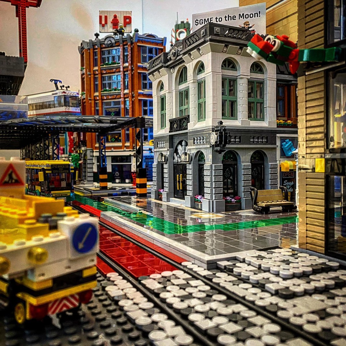 MonoTown Commercial Center